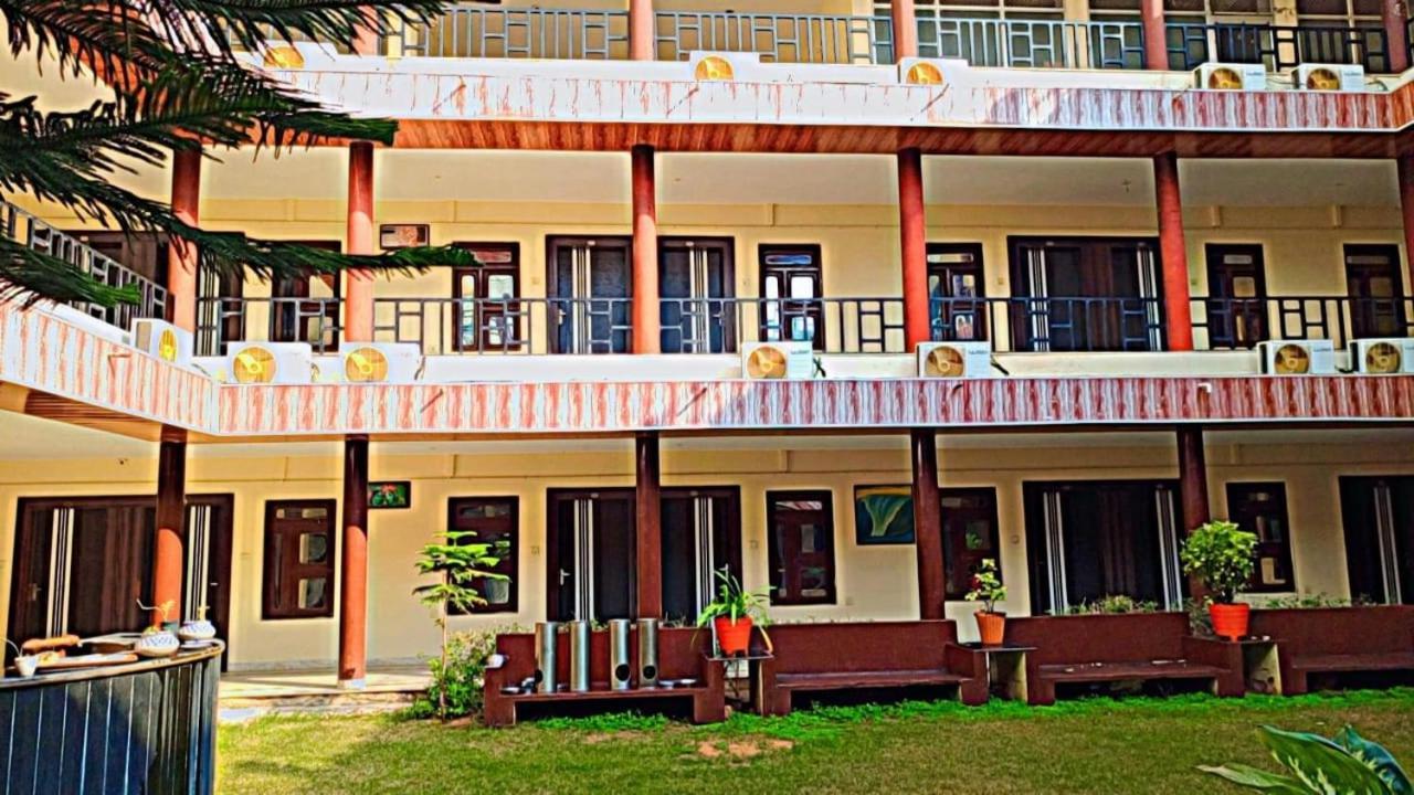 Goyal Plaza Hotel 5 Mint. Waling Distance From Pushkar Lake Exterior photo
